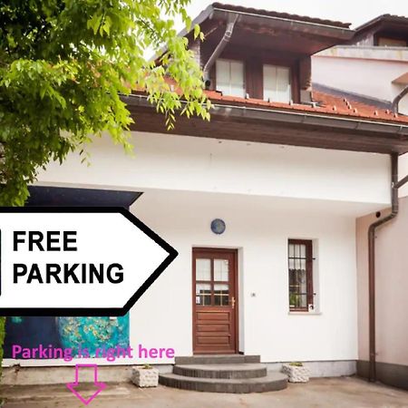 Appartement Avrora House Free Parking In Old Town à Ljubljana Extérieur photo